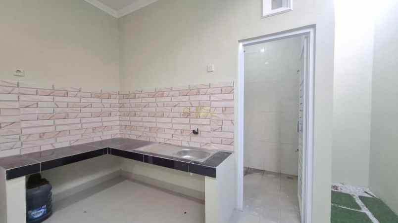 dijual rumah purwomartani