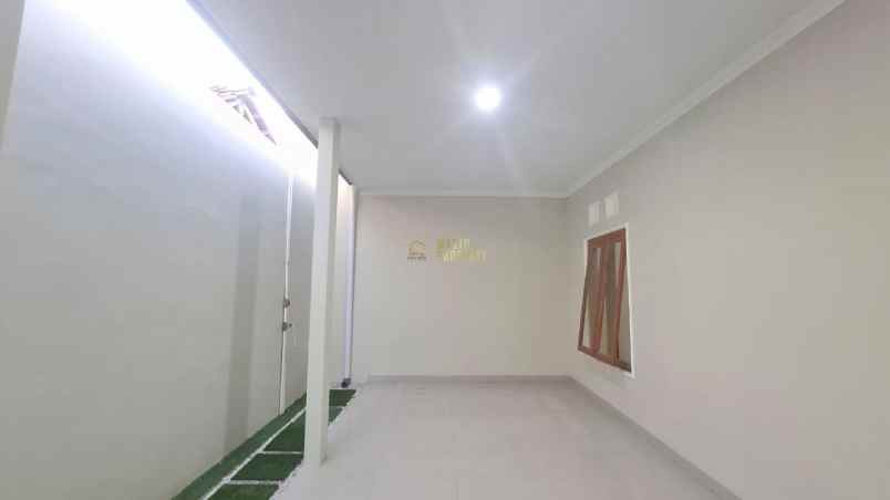 dijual rumah purwomartani