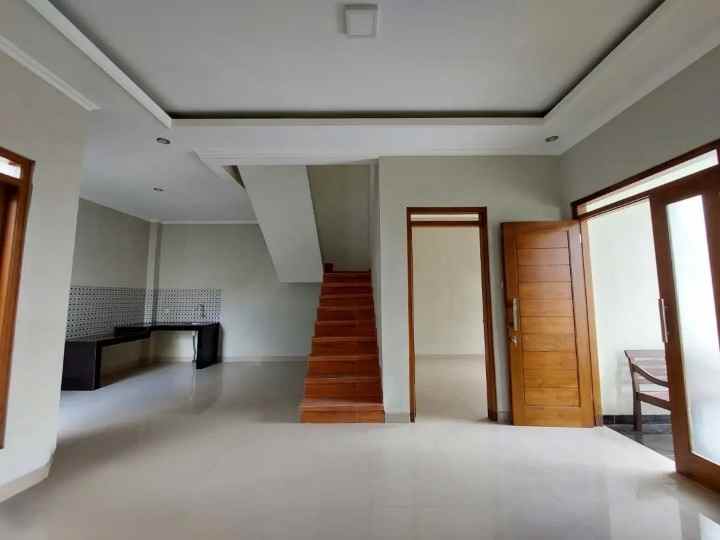 dijual rumah purwomartani kalasan