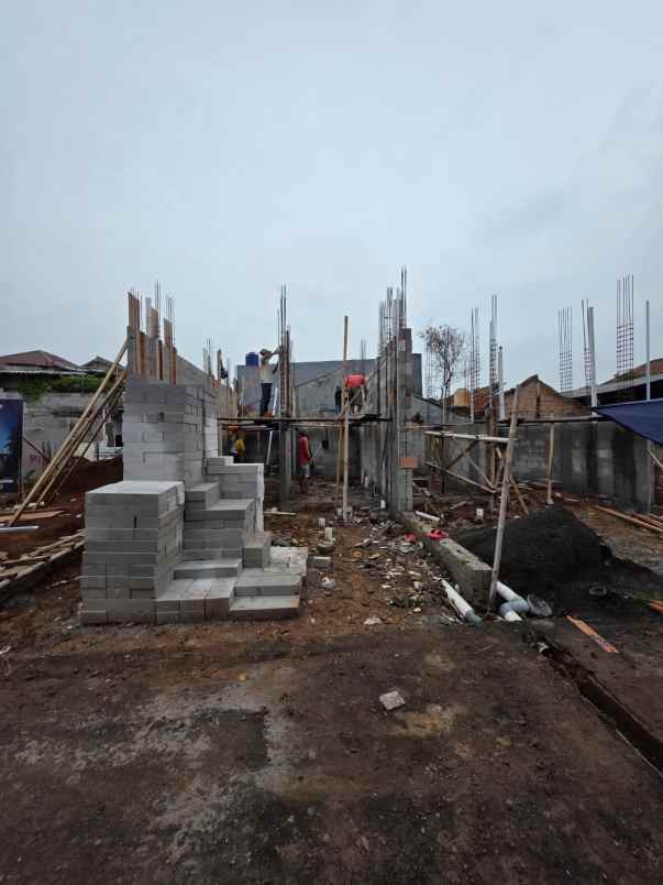 dijual rumah ragunan