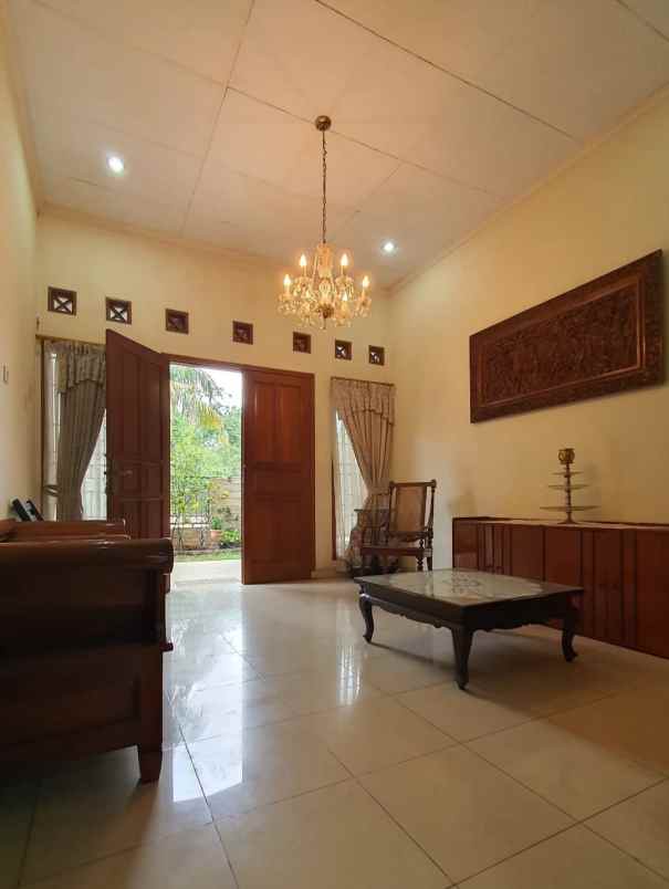 dijual rumah ragunan pasar minggu