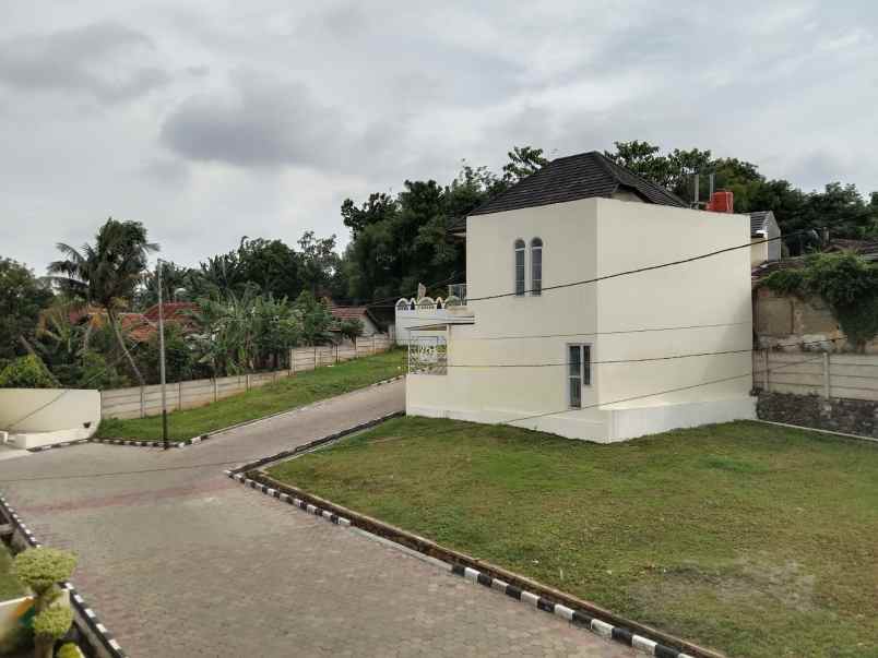 dijual rumah rangkapan pancoran mas depok