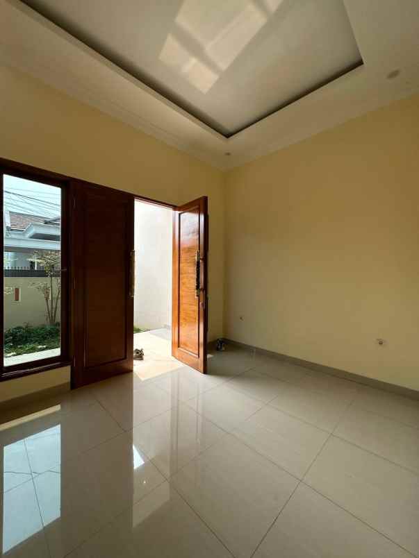 dijual rumah rawamangun jakarta timur