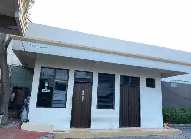 dijual rumah raya darmo permai