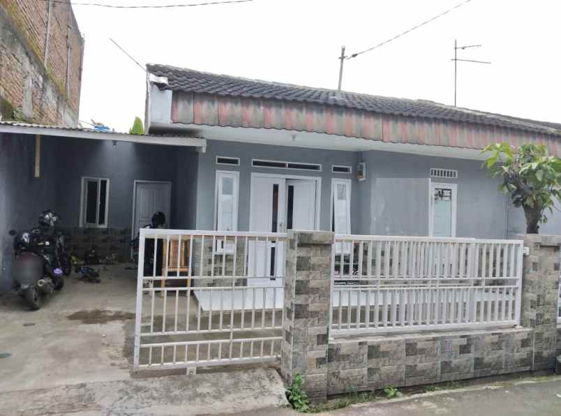 dijual rumah riungbandung