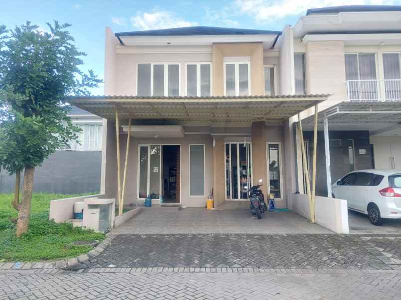 dijual rumah royal residence surabaya