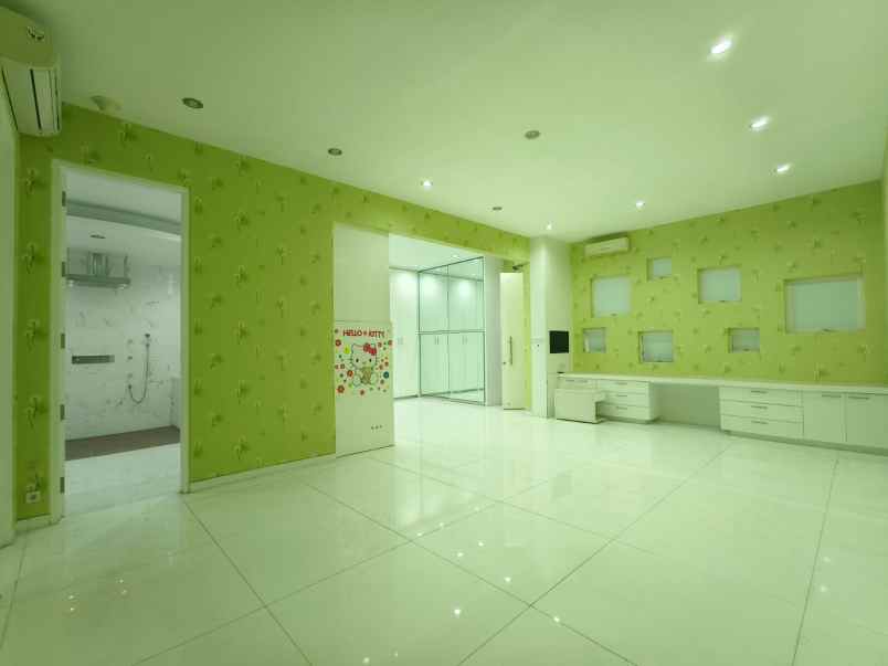 dijual rumah royal residence surabaya