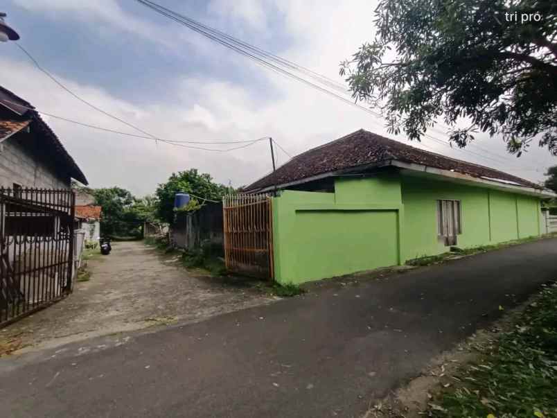 dijual rumah rs atturots