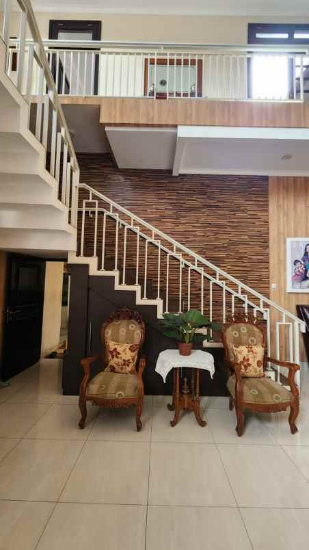 dijual rumah rumah dekat gedung sate