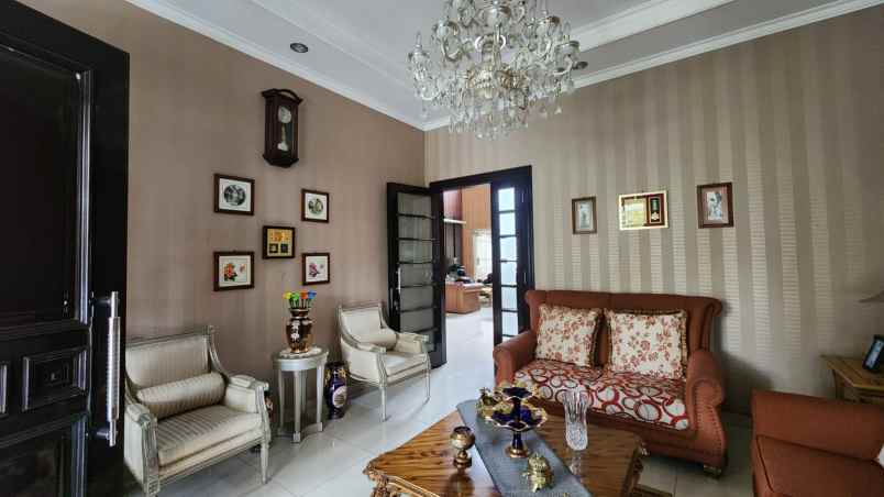 dijual rumah rumah dekat gedung sate