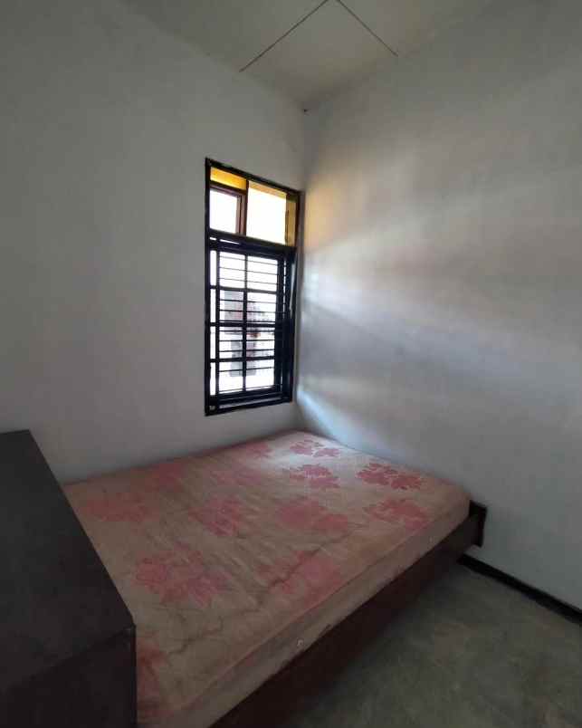 dijual rumah rungkut