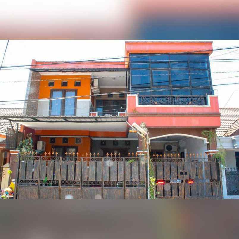 dijual rumah rungkut