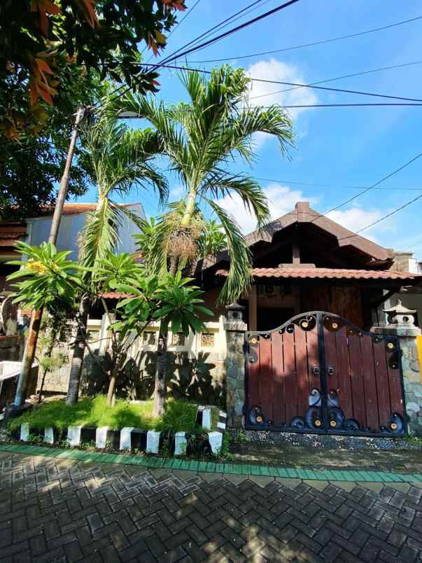 dijual rumah rungkut