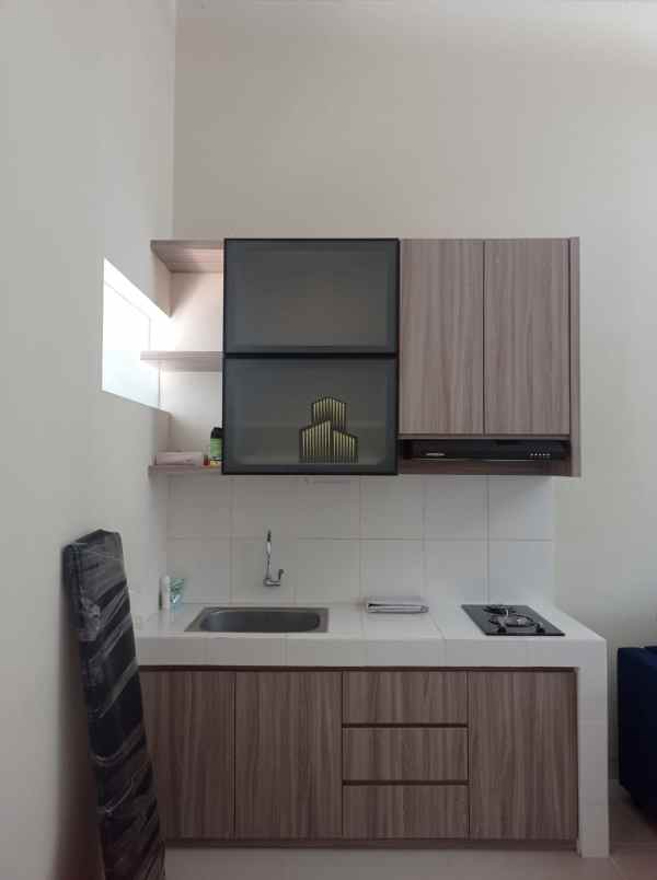 dijual rumah sambiroto