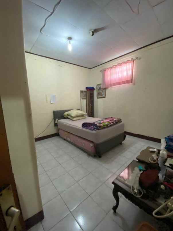 dijual rumah second siap huni area ciracas jaktim