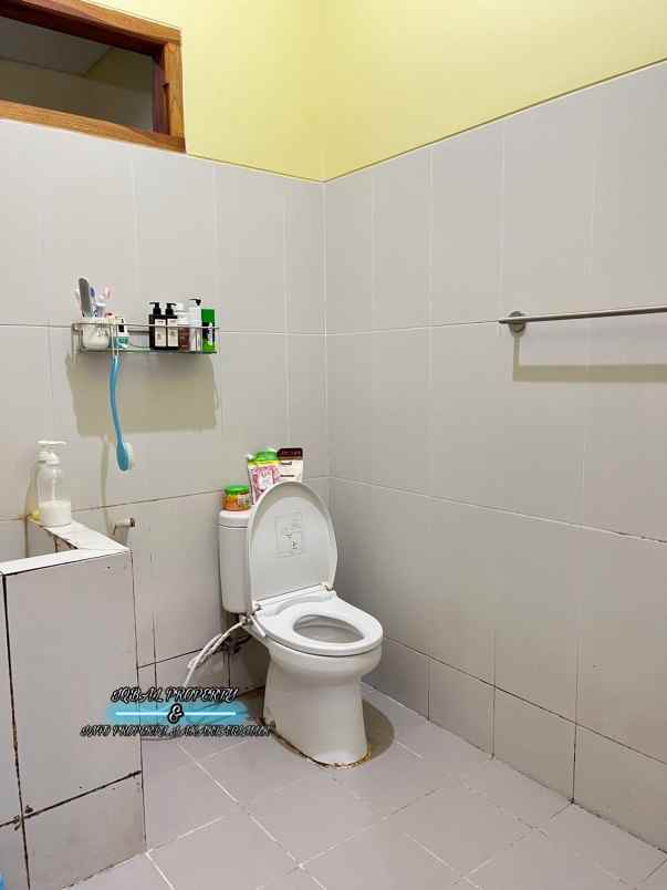 dijual rumah secondary siap huni di koja jakarta utara