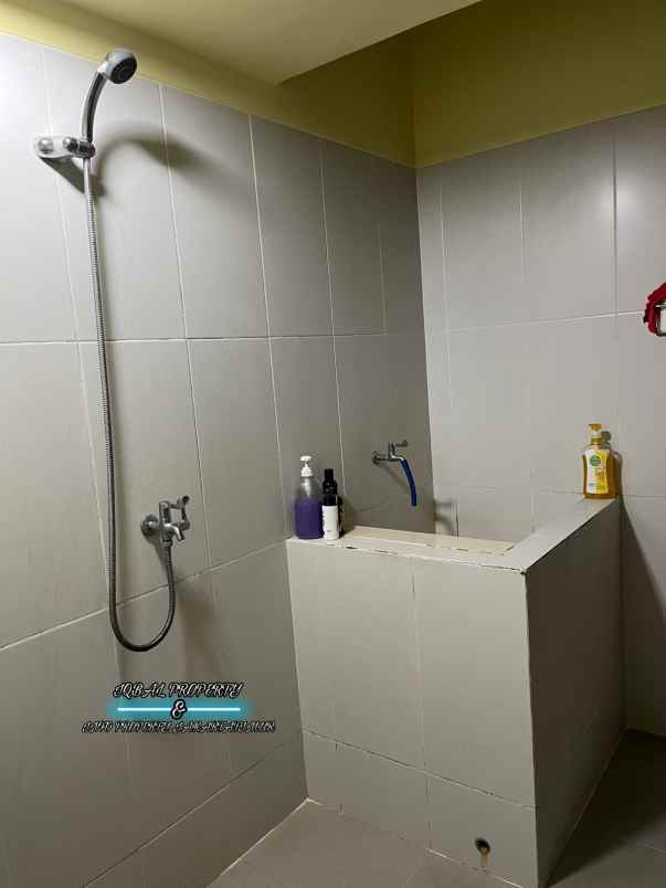 dijual rumah secondary siap huni di koja jakarta utara