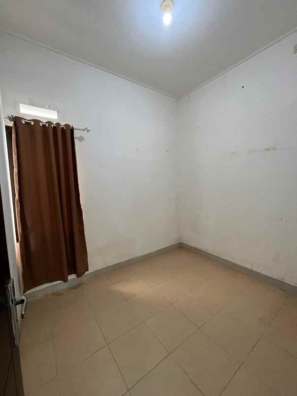 dijual rumah segara city