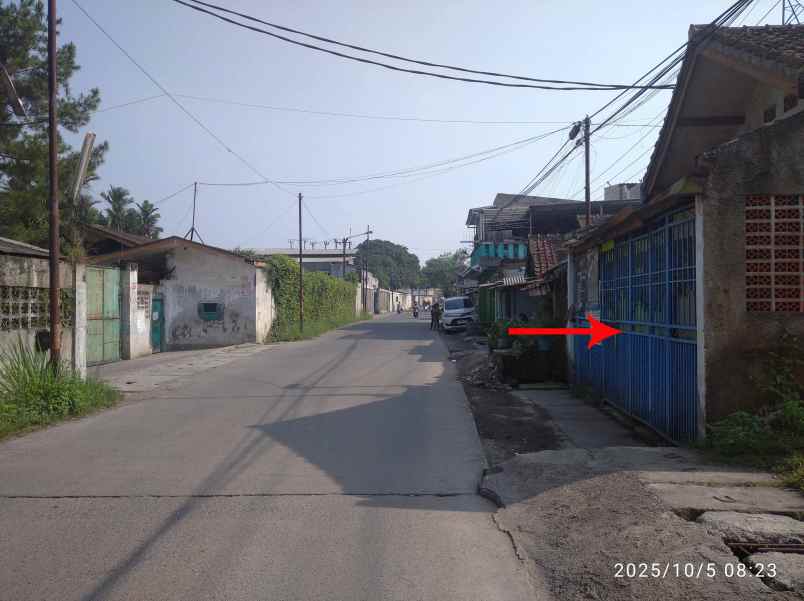 dijual rumah semi usaha lokasi strategis depan pabrik