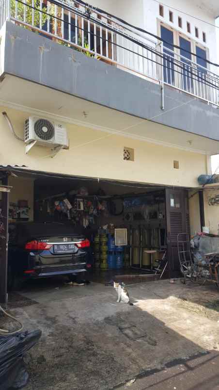 dijual rumah senayan