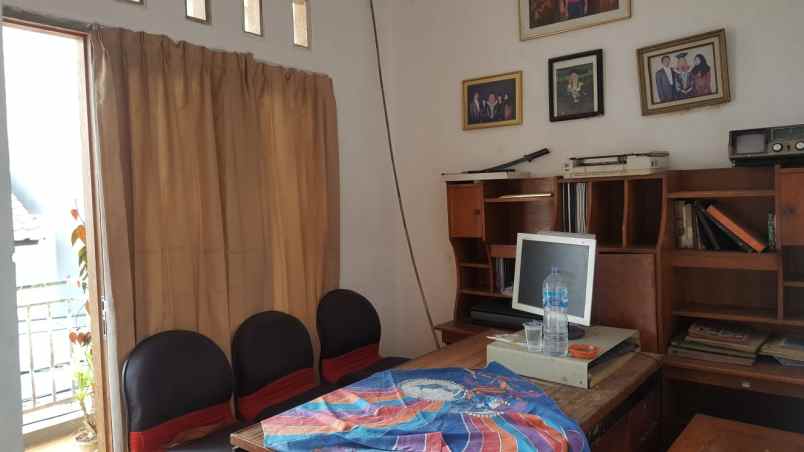 dijual rumah senayan