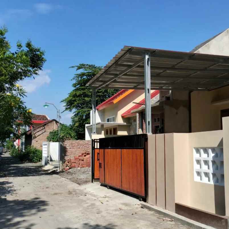 dijual rumah sendangtirto berbah sleman