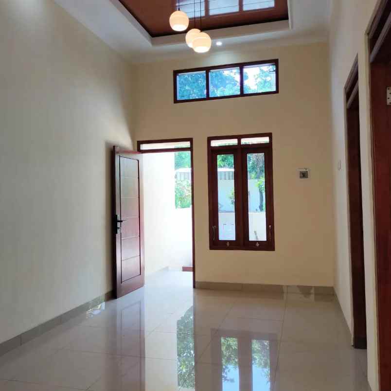 dijual rumah sendangtirto berbah sleman