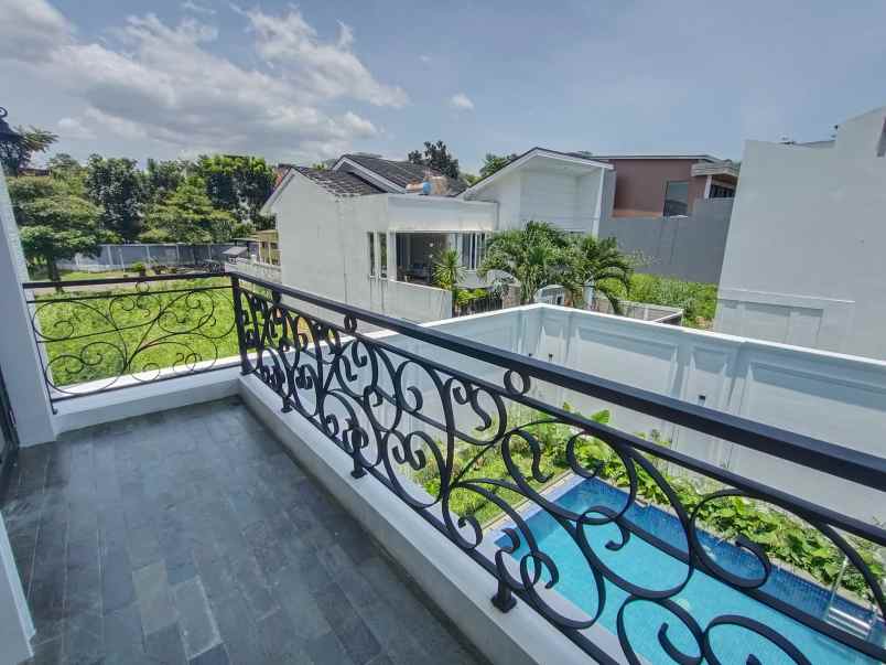 dijual rumah sentul city babakan madang