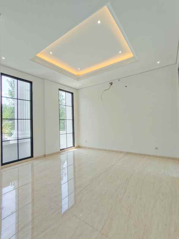 dijual rumah sentul city babakan madang