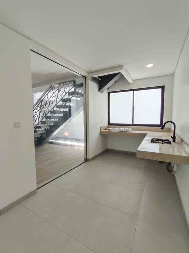 dijual rumah sentul city babakan madang