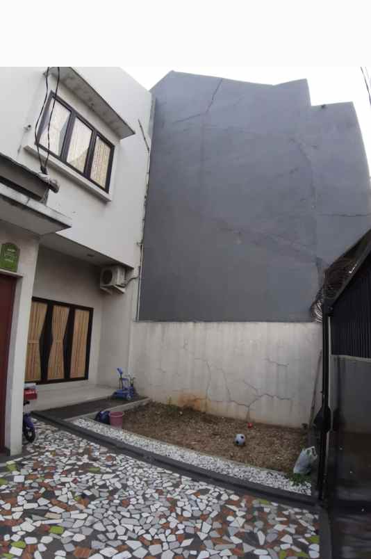 dijual rumah siap huni 2 lantai di pasar minggu jaksel