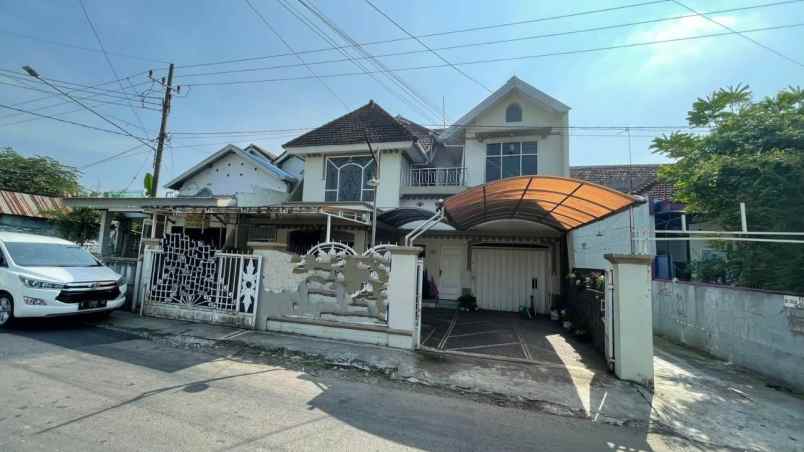 dijual rumah siap huni 2 lantai lokasi sukun malang