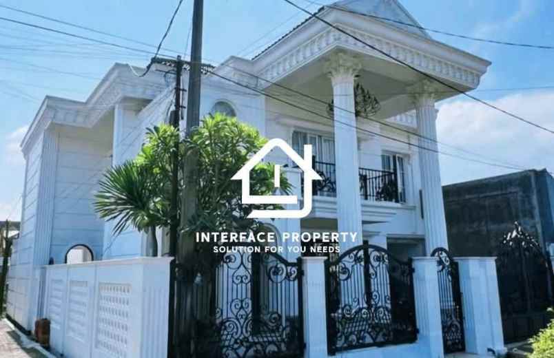 dijual rumah siap huni 3 lantai di lembang