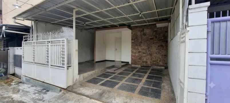 dijual rumah siap huni lokasi bukit cemara tidar