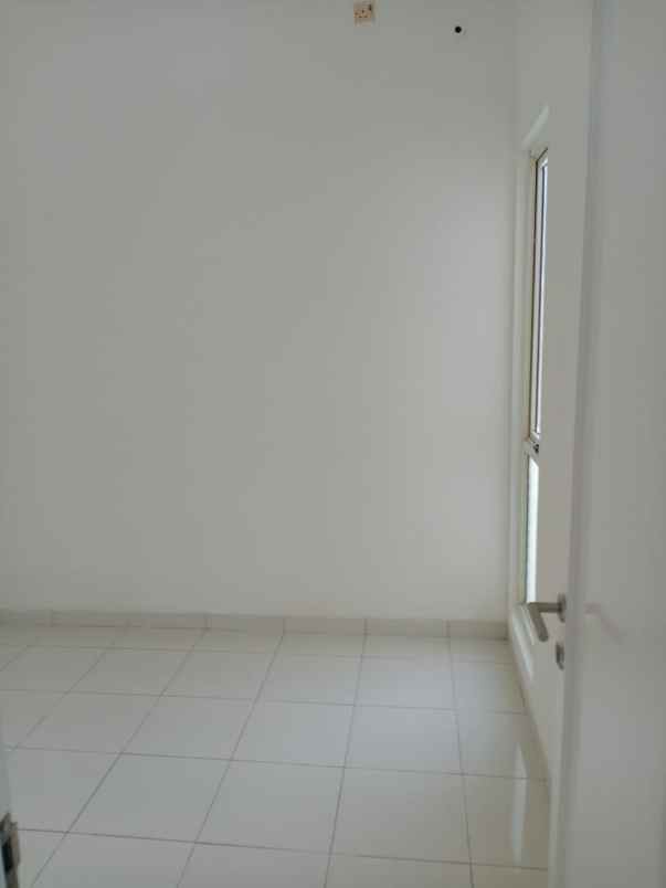 dijual rumah sindang jaya