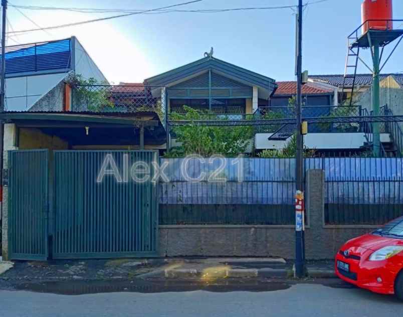 dijual rumah sindanglaya menteng