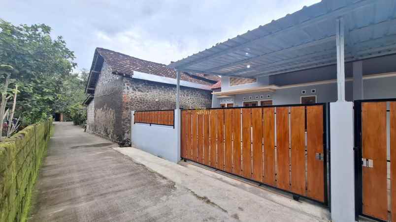 dijual rumah sindumartani kec ngemplak