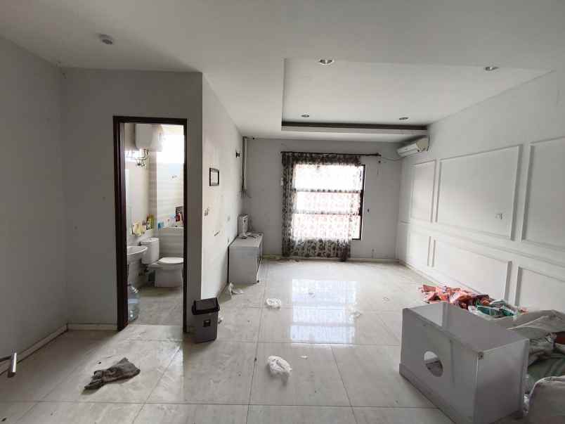 dijual rumah srimahi dalam regol kota