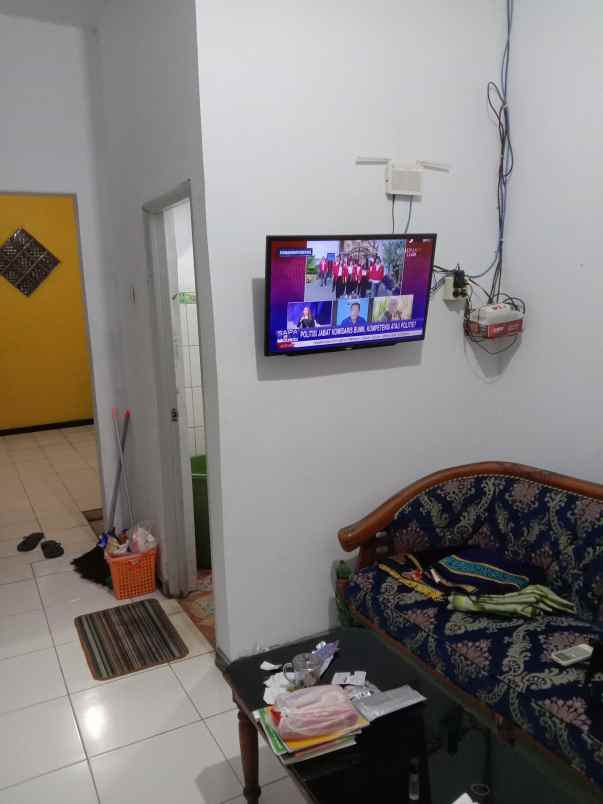 dijual rumah strategis