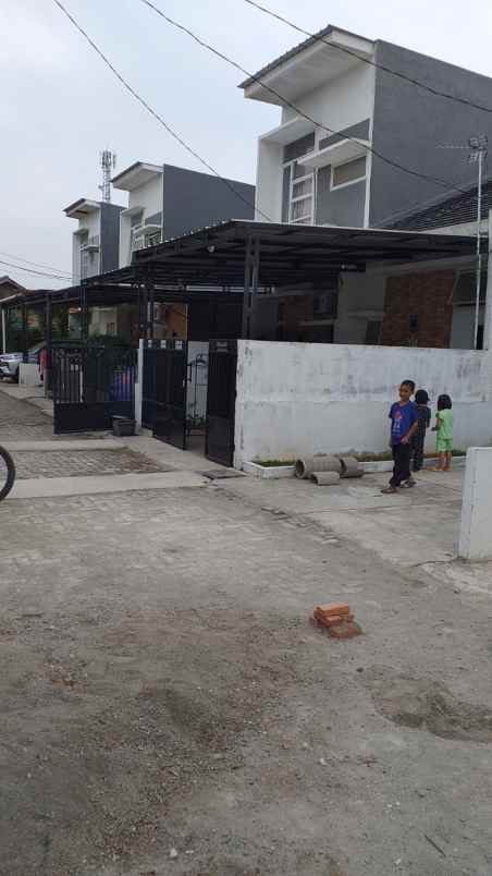 dijual rumah sukaraya karangbahagia