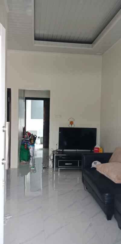 dijual rumah sukatani depok