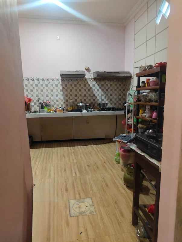 dijual rumah sukolilo dian regency