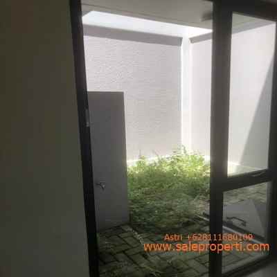 dijual rumah summarecon serpong