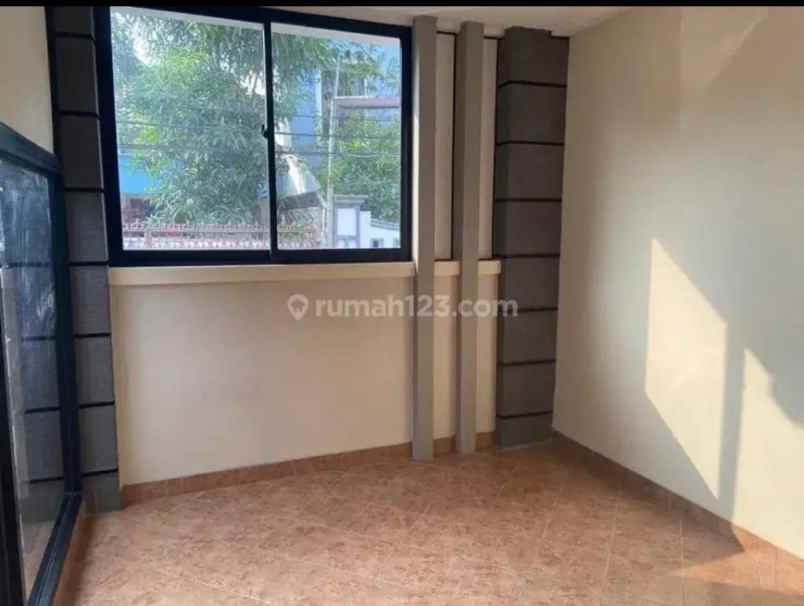 dijual rumah sunter mas