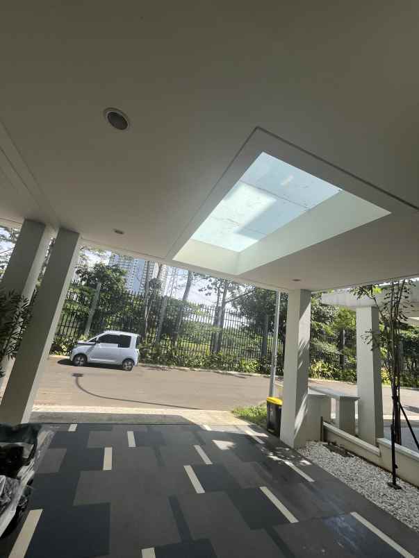 dijual rumah sutera winona