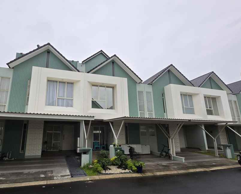 dijual rumah suvarna sutera cluster