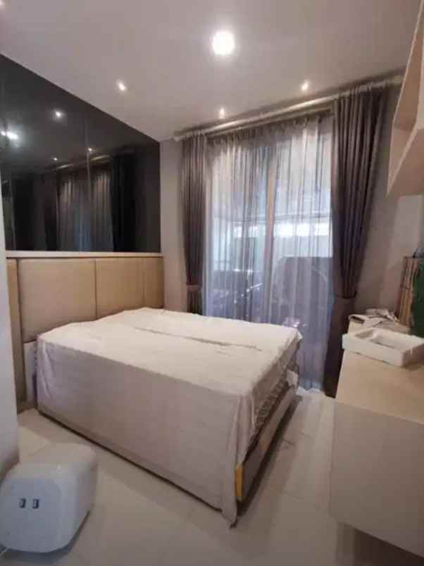 dijual rumah taman hunian satelit