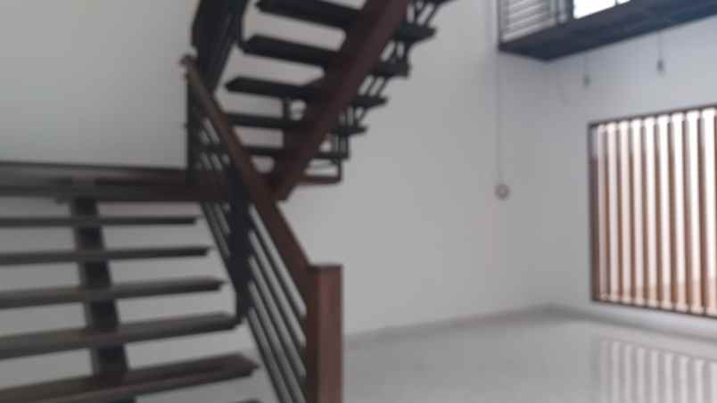 dijual rumah taman modern cakung