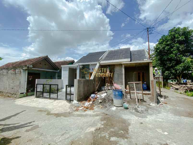 dijual rumah tamanmartani