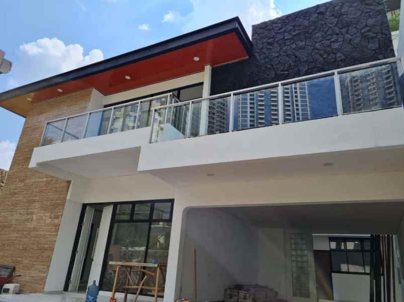 dijual rumah tanjung duren jakarta barat